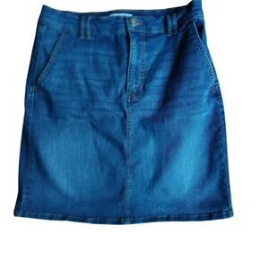 Nine West Denim Skirt | Size 4 | 18” Length | Medium Wash